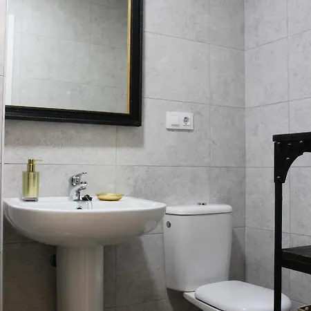 Luxury Apartment *